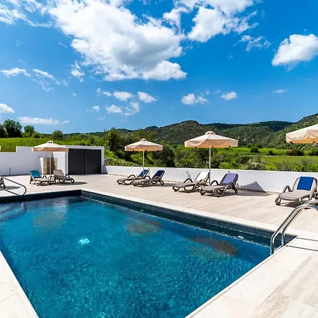 With Private Pool And Great Views Villa Theletra
