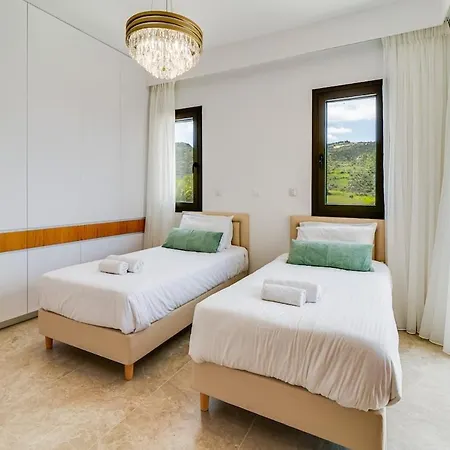 With Private Pool And Great Views Villa Theletra