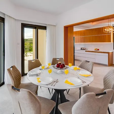 With Private Pool And Great Views Villa